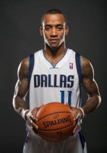 他以稳健的 他以稳健的